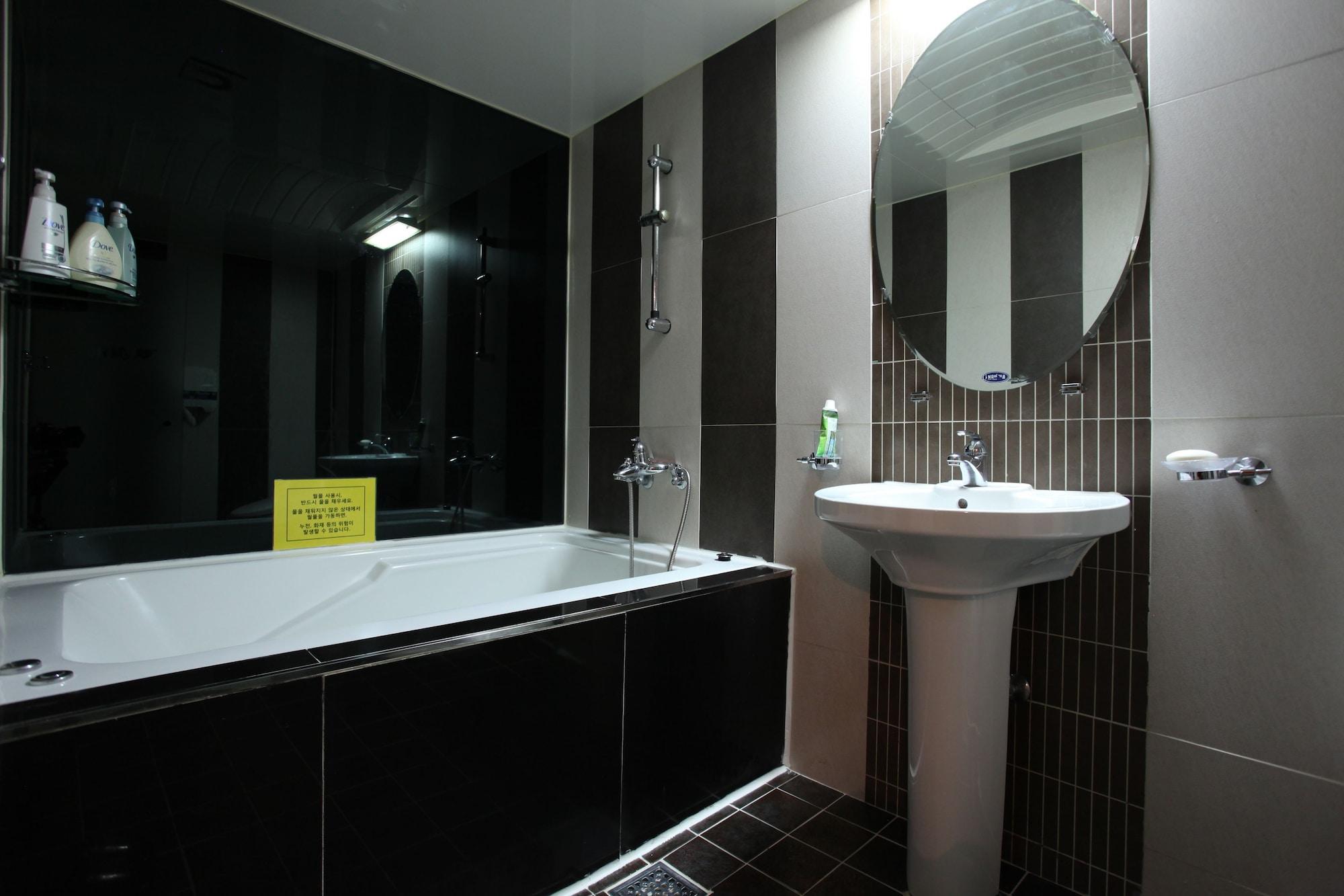 M Motel Songtan Pyeongtaek Εξωτερικό φωτογραφία